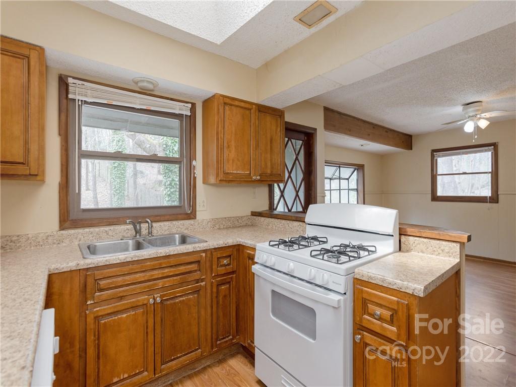 23 Saint Andrews Road Arden NC 28704