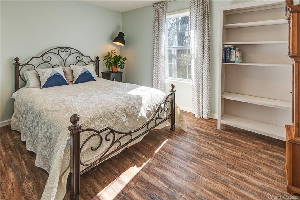 55 Sand Hill School Road Asheville NC 28806
