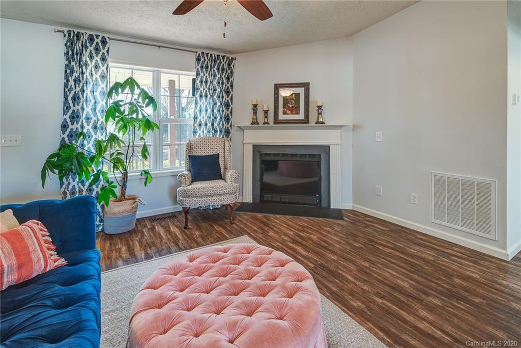 55 Sand Hill School Road Asheville NC 28806