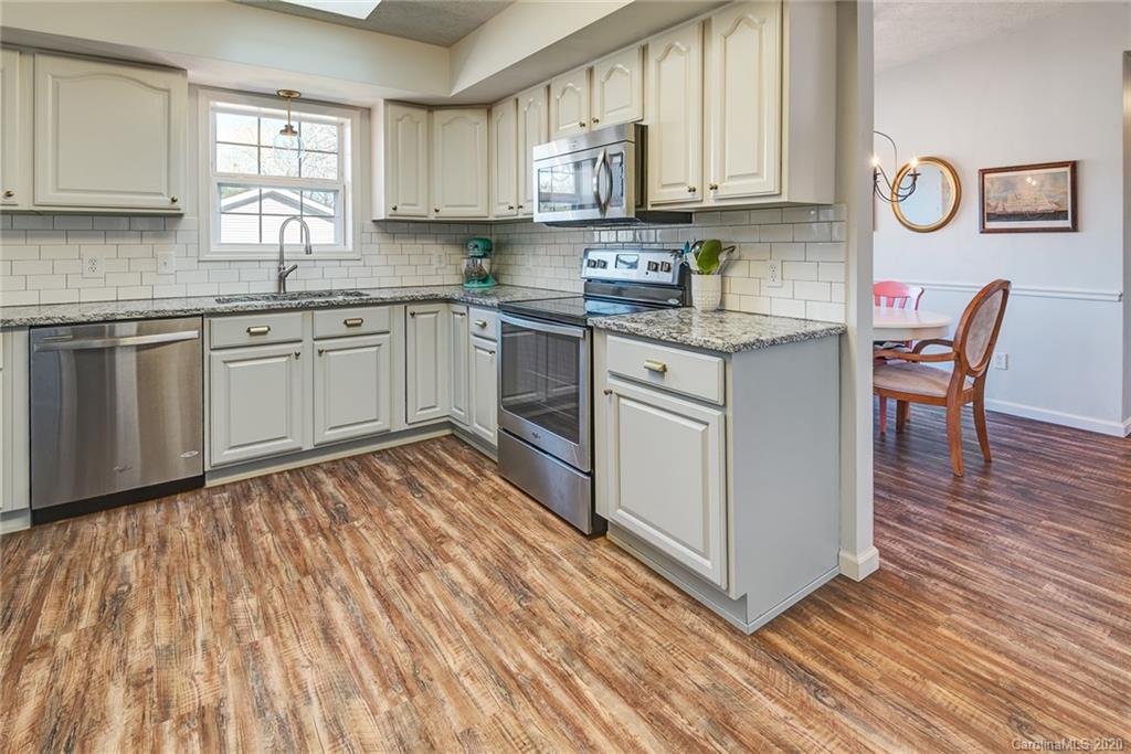 55 Sand Hill School Road Asheville NC 28806