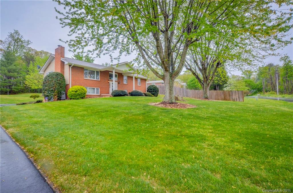 18 Shawnee Trail Asheville NC 28805