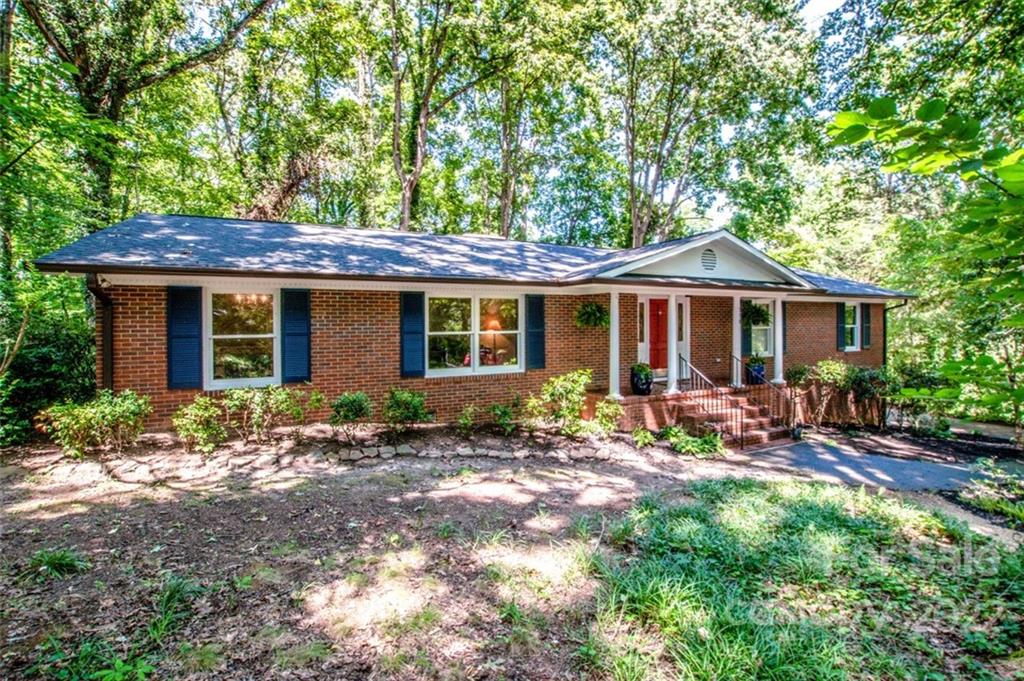 778 Edgemoor Drive Mooresville NC 28115