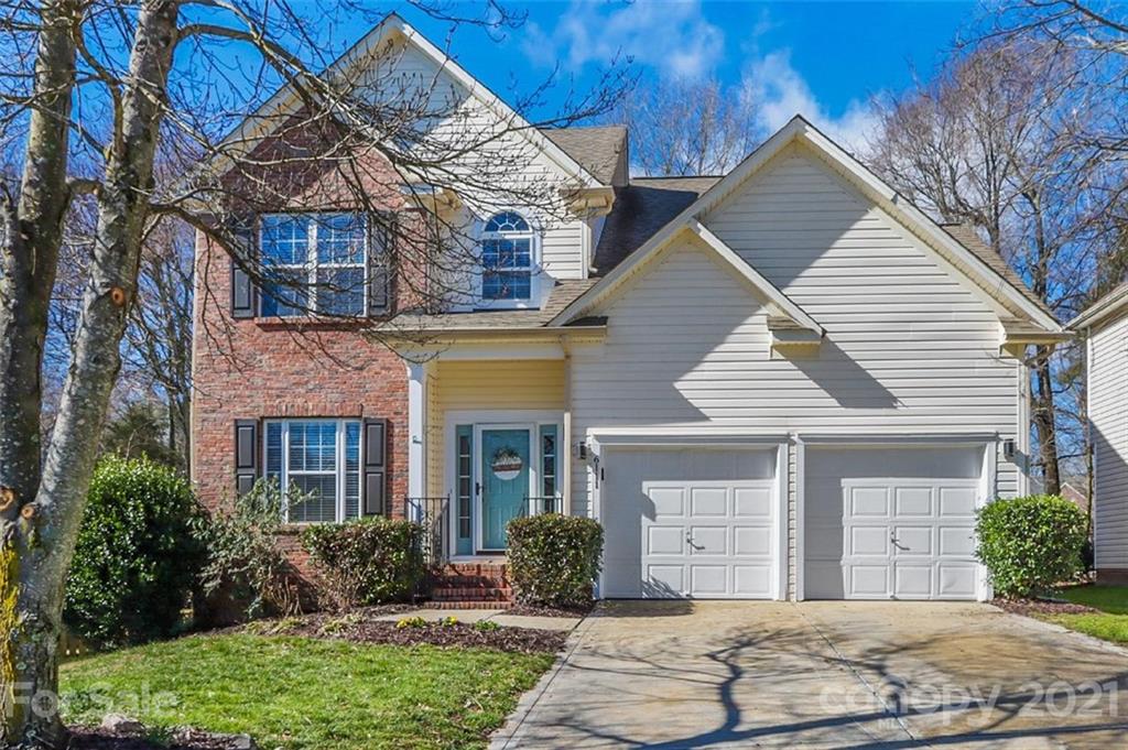 6111 Glendock Court Charlotte NC 28269