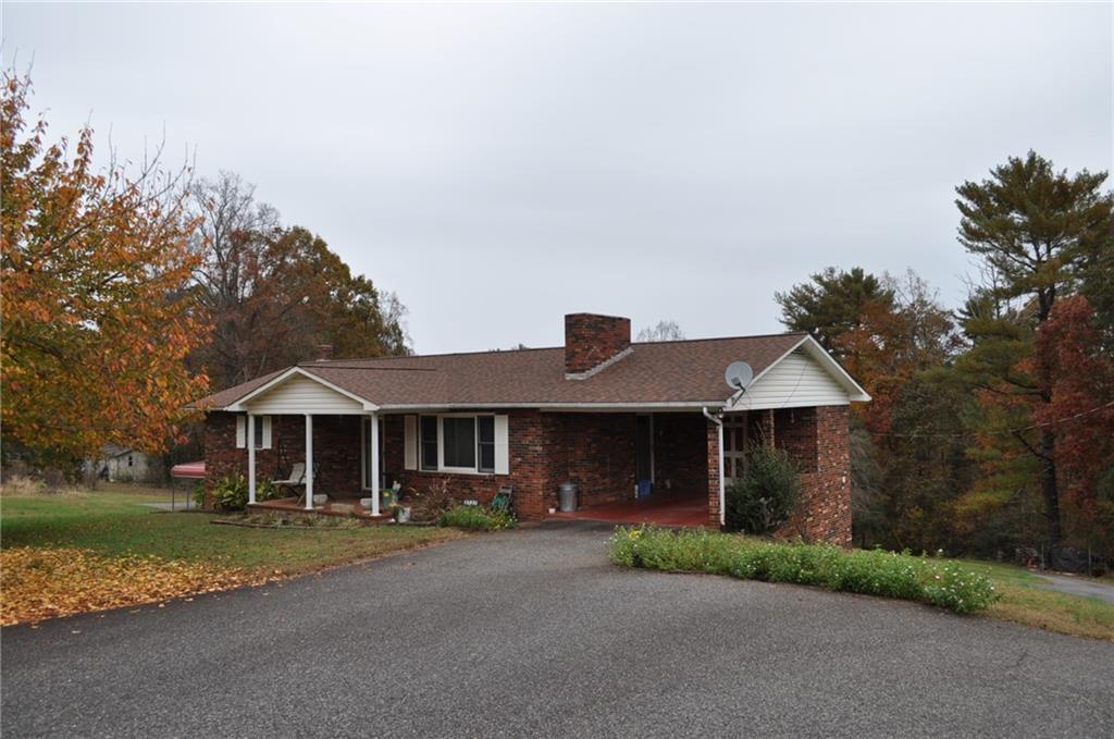 2737 Devinney Avenue Morganton NC 28655