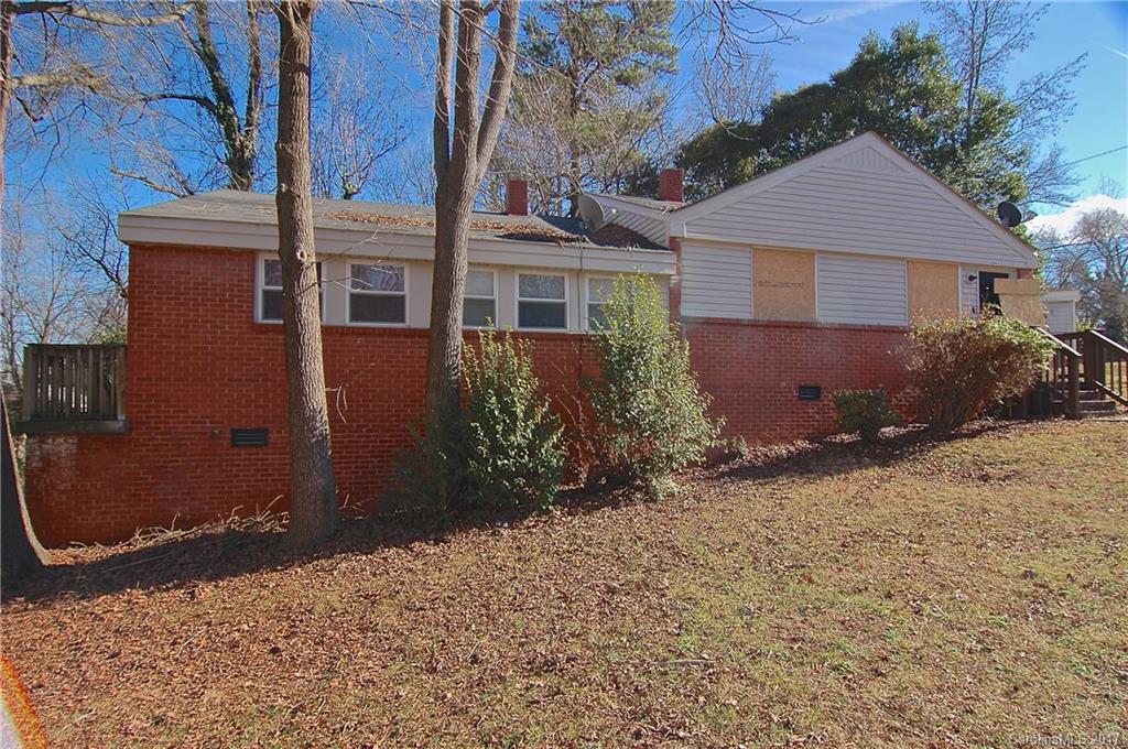 2843 Columbus Circle Charlotte NC 28208