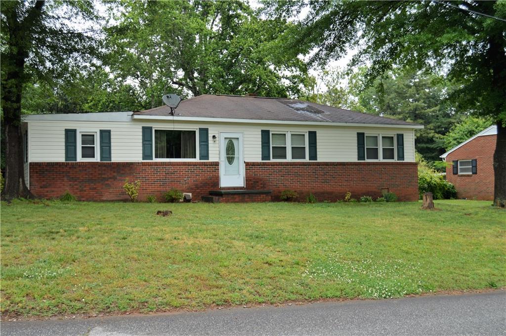 935 15th Street Se Hickory NC 28602