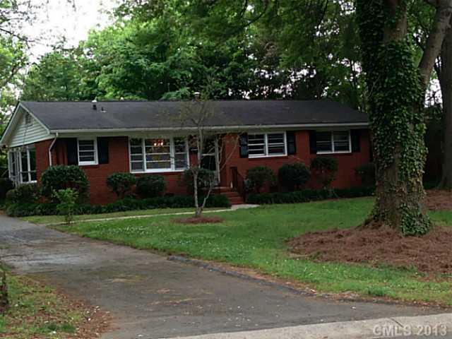 2708 Athens Place Charlotte NC 28205