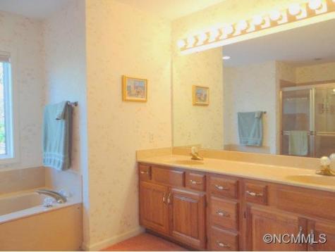 18 Glen Cable Road Asheville NC 28805
