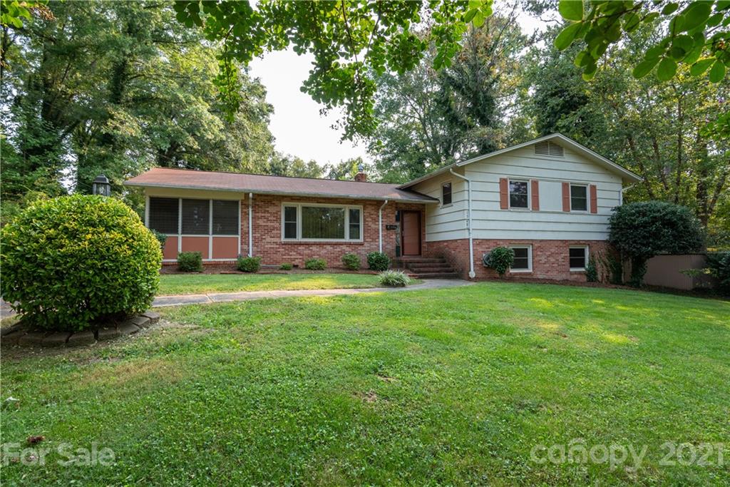 1348 4th Street NW Hickory NC 28601