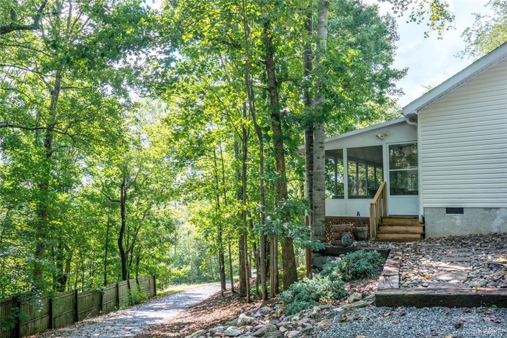 25 Udell Court Asheville NC 28806