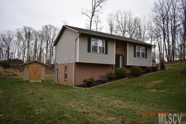 1472 Givens Street Hickory NC 28602