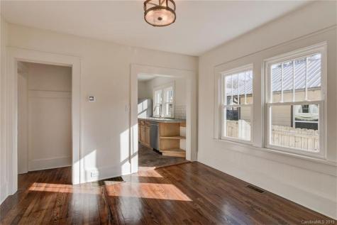 37 Piercy Street Asheville NC 28806