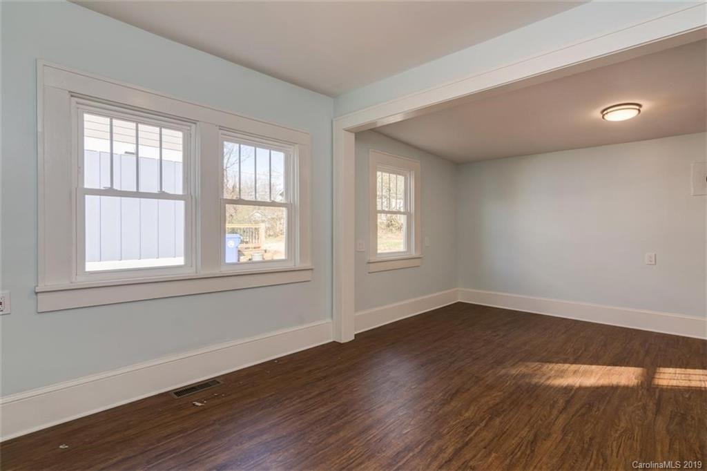 37 Piercy Street Asheville NC 28806