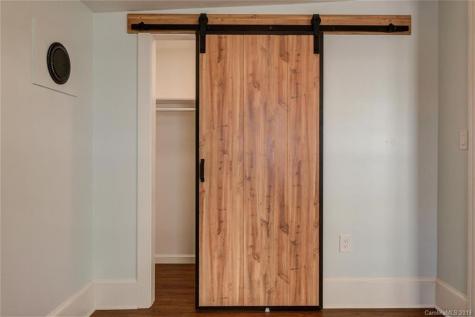 37 Piercy Street Asheville NC 28806