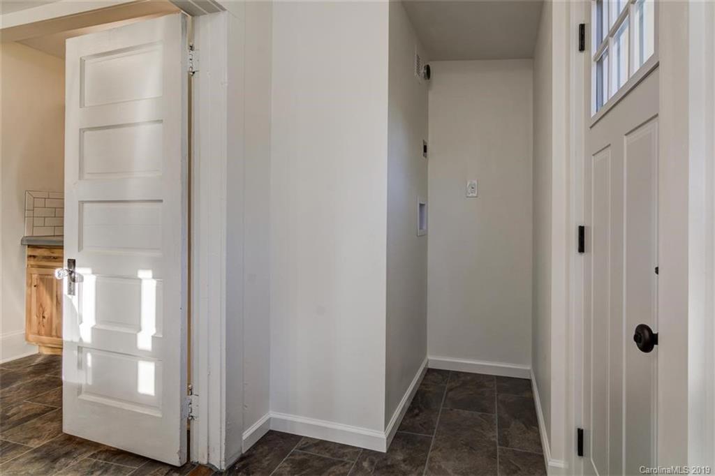 37 Piercy Street Asheville NC 28806