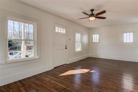 37 Piercy Street Asheville NC 28806