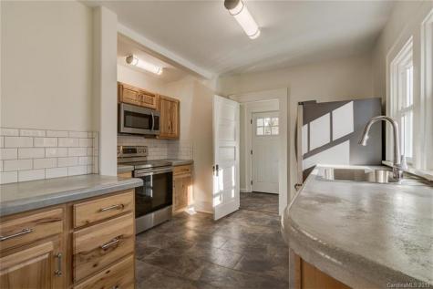 37 Piercy Street Asheville NC 28806