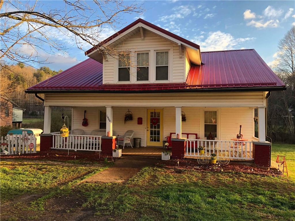 1904 Valway Road Lenoir NC 28645