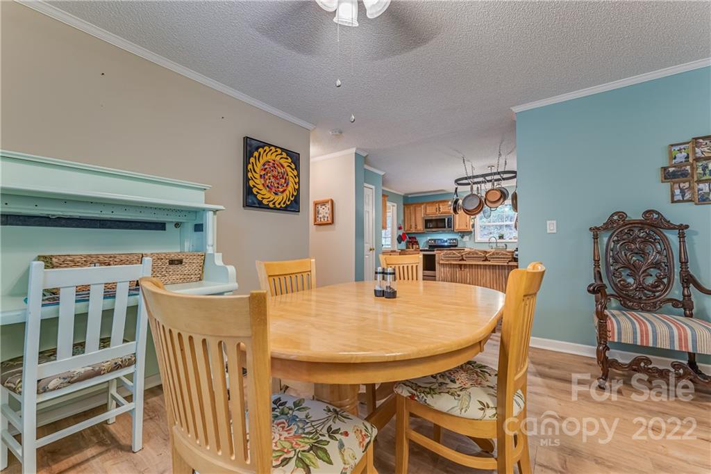 48 Country Gardens Lane Asheville NC 28806