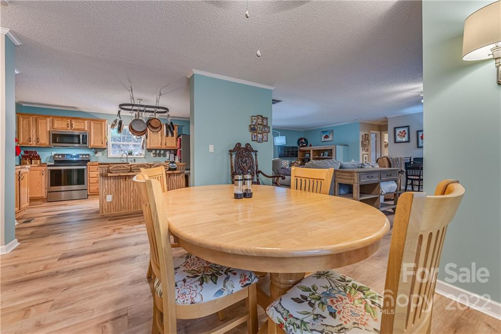 48 Country Gardens Lane Asheville NC 28806