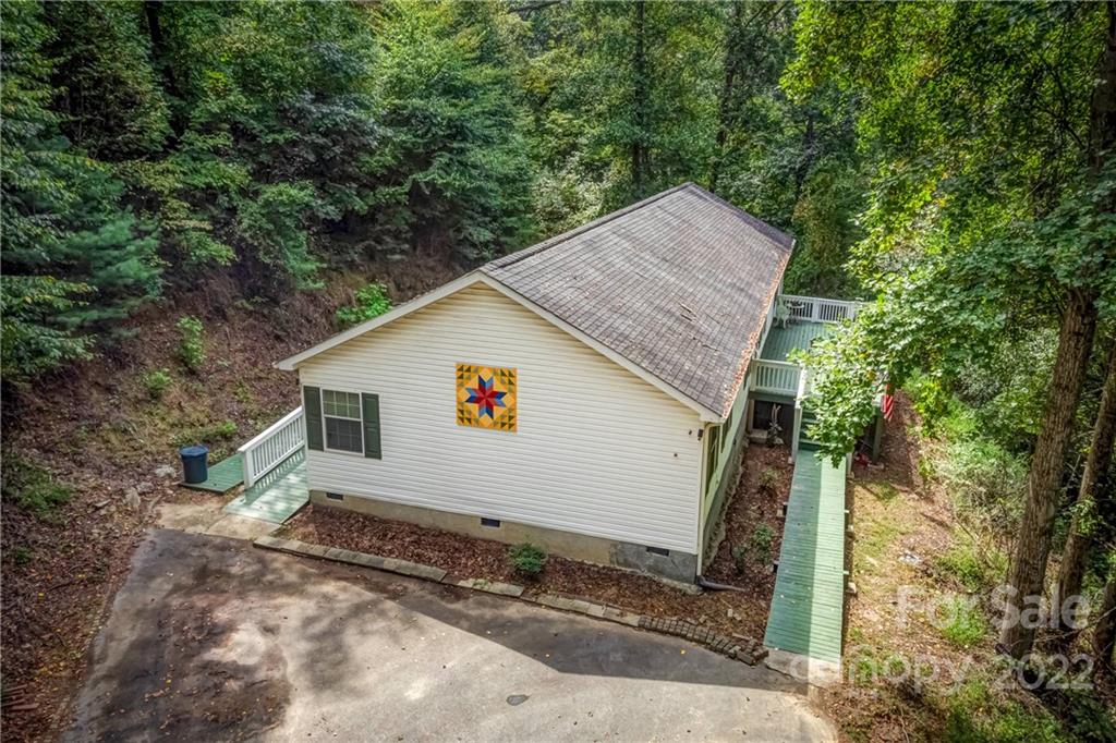 48 Country Gardens Lane Asheville NC 28806