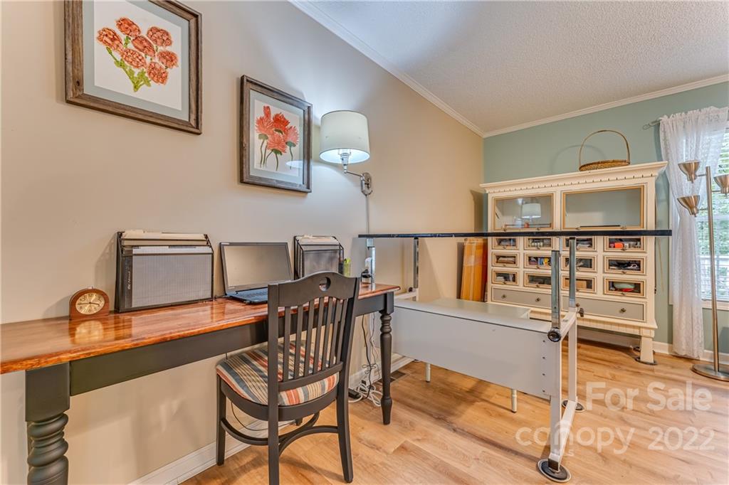 48 Country Gardens Lane Asheville NC 28806