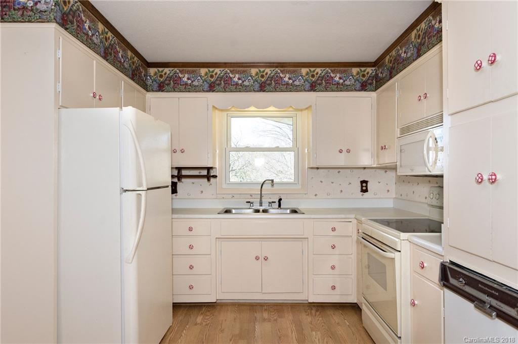 51 Culvern Street Asheville NC 28804