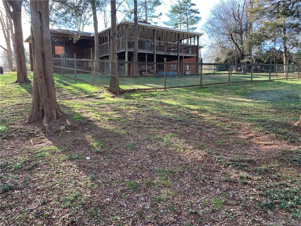 8116 Denbur Drive Charlotte NC 28215