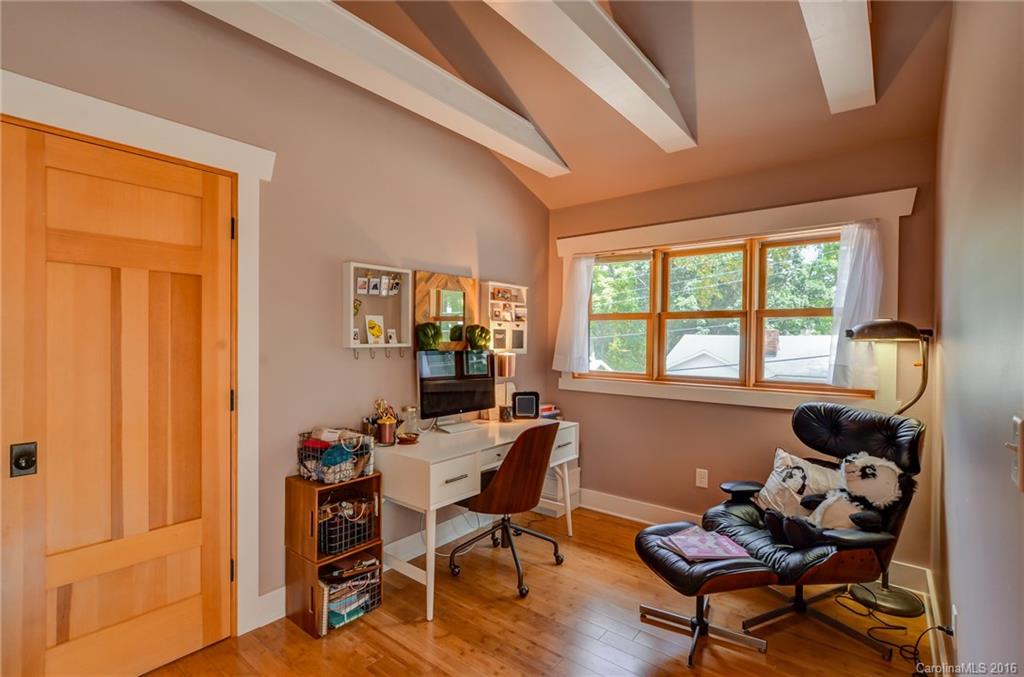 13 Reynolds Road Asheville NC 28806