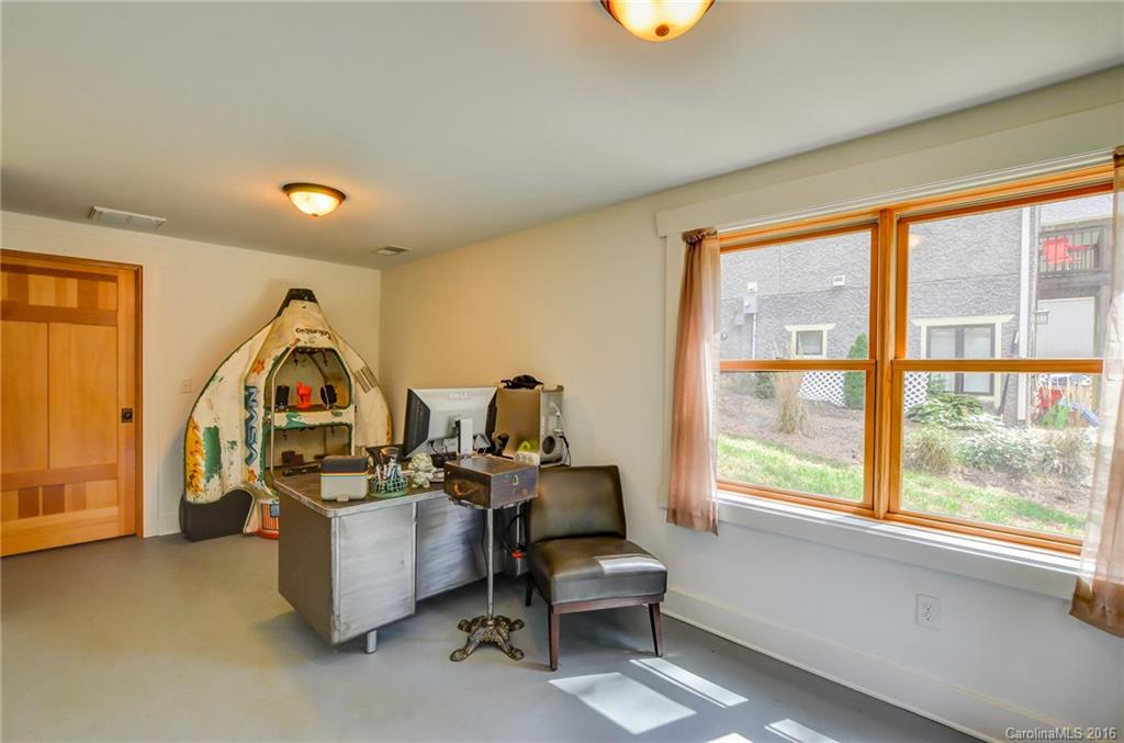 13 Reynolds Road Asheville NC 28806