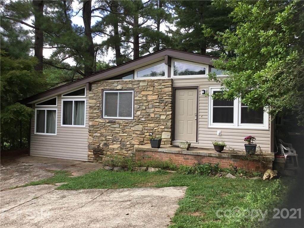 311 Youngs Cove Road Candler NC 28715