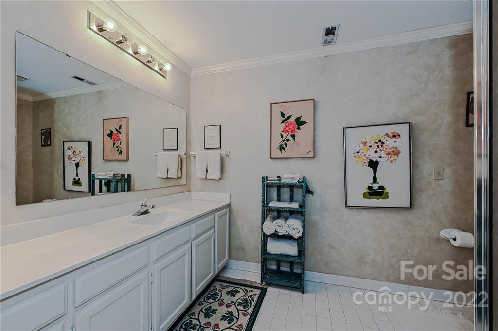 4418 Columbine Court Charlotte NC 28226