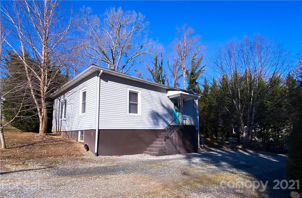 427 Carolina Avenue Marion NC 28752