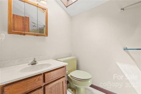 414 Foxhall Road Mills River NC 28759