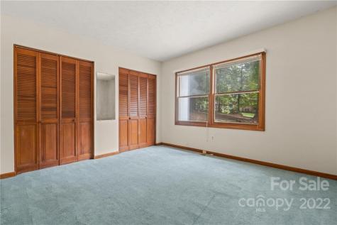 414 Foxhall Road Mills River NC 28759