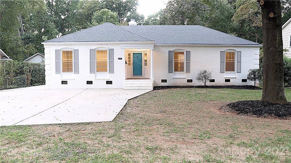 5726 Sharon Road Charlotte NC 28210