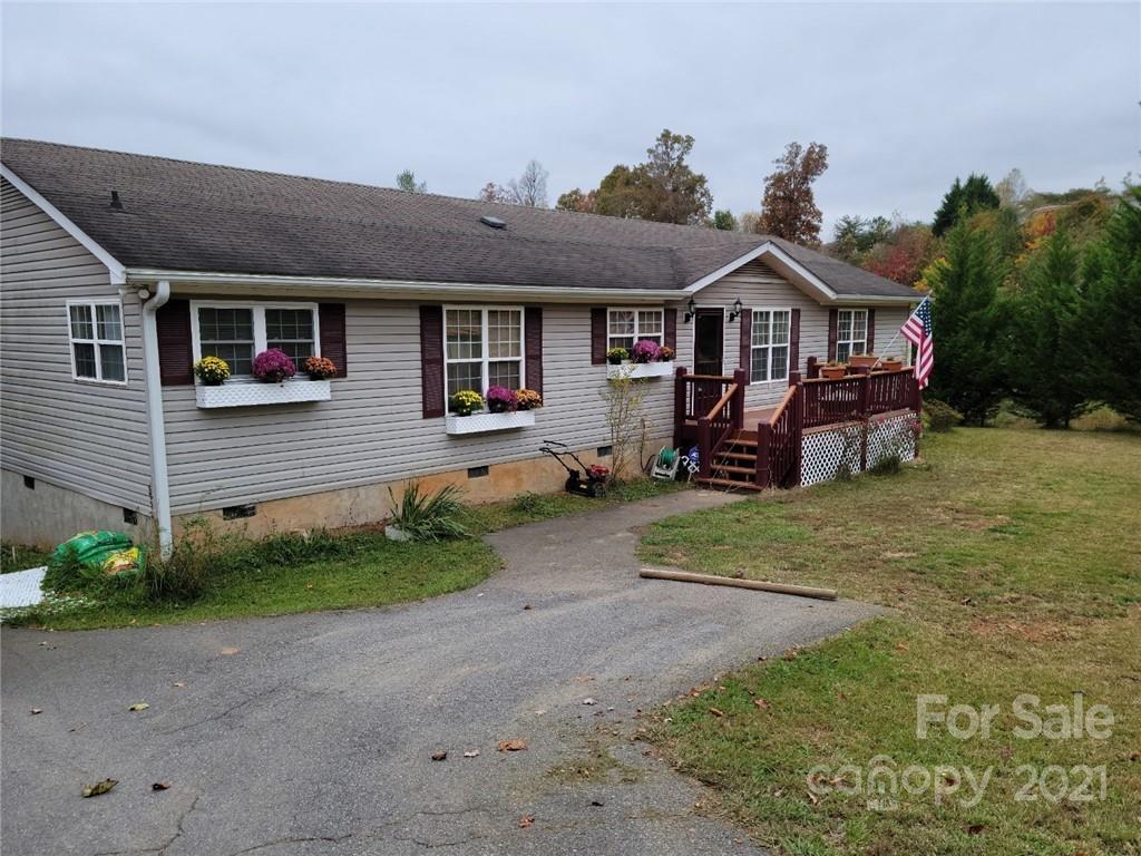 31 Trent Drive Leicester NC 28748