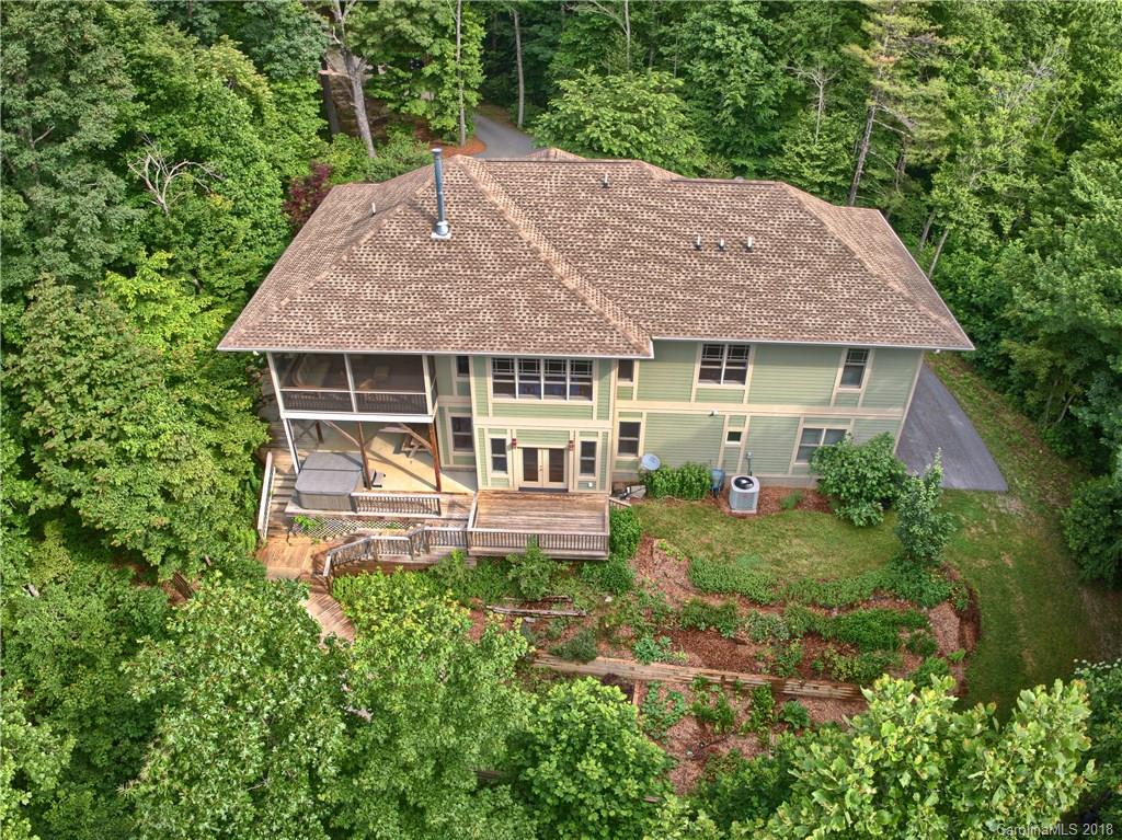 670 Pacolet Street Saluda NC 28773