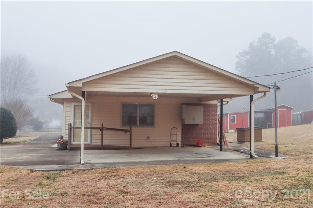 146 Bond Street Marion NC 28752