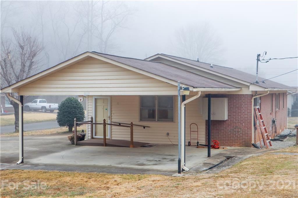 146 Bond Street Marion NC 28752