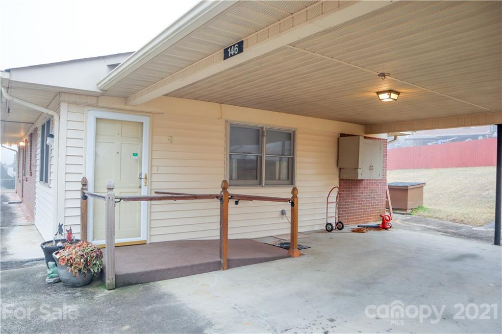 146 Bond Street Marion NC 28752