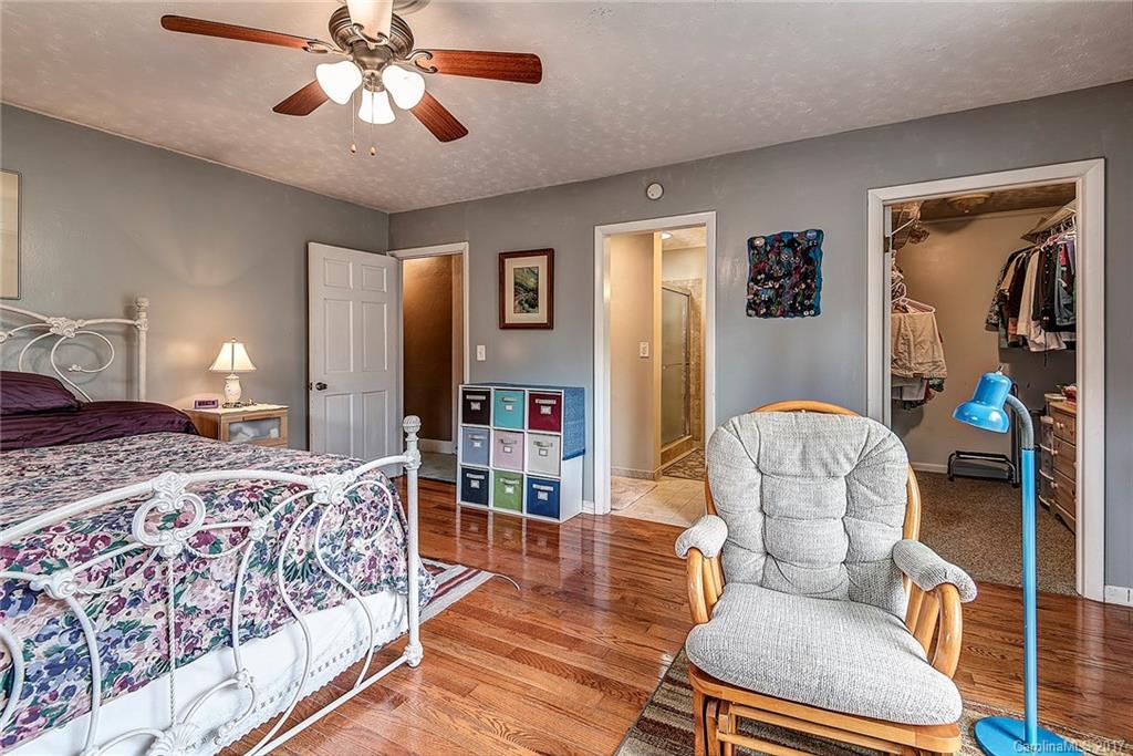 18 Mission Lane Fairview NC 28730