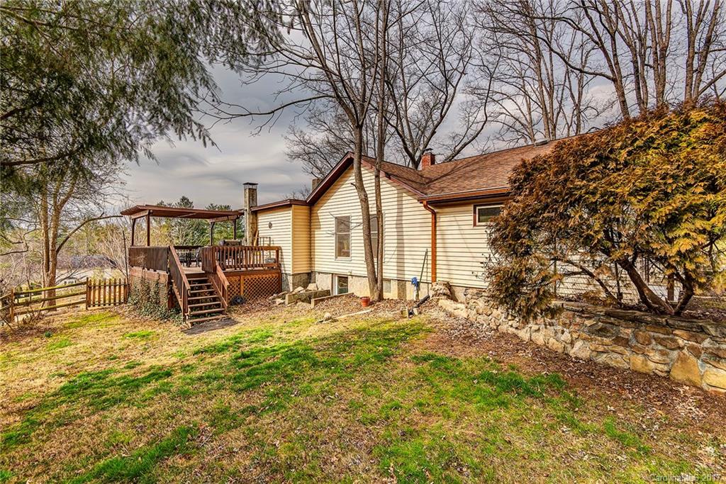 18 Mission Lane Fairview NC 28730