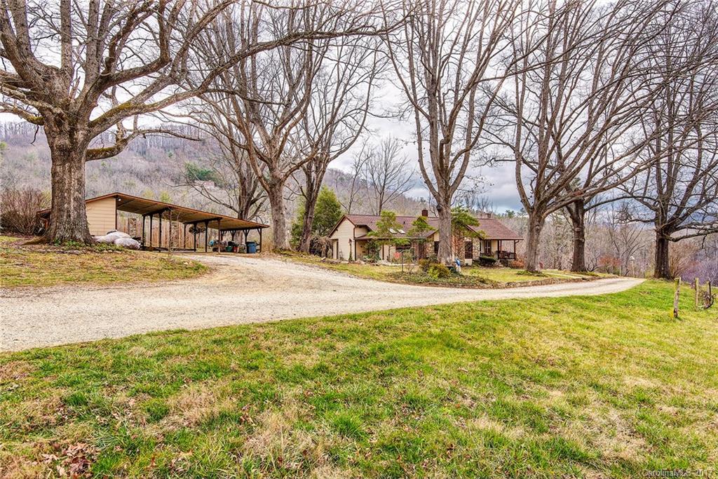 18 Mission Lane Fairview NC 28730