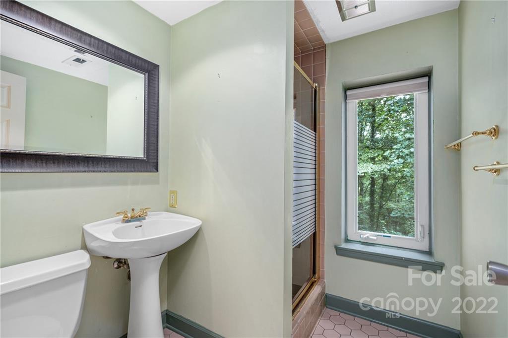 69 Gibson Road Asheville NC 28804