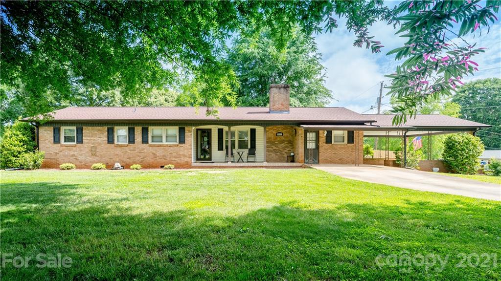 1947 Disney Lane Newton NC 28658