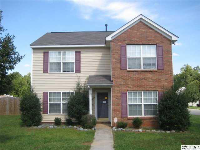 1302 Old Robinson Trail Charlotte NC 28262
