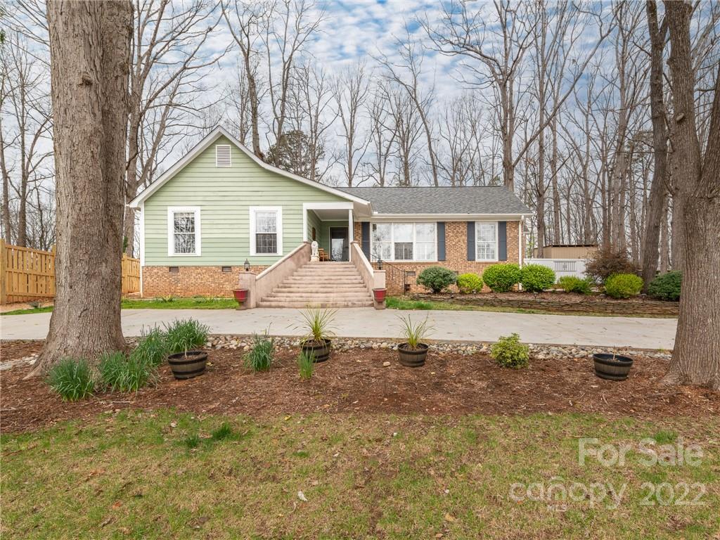 7614 Robin Crest Road Charlotte NC 28226