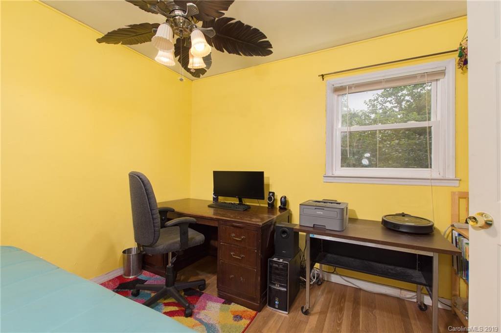 12 Starmount Drive Asheville NC 28806