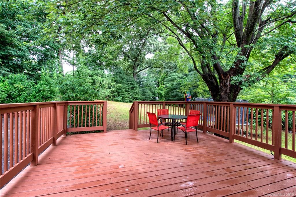 12 Starmount Drive Asheville NC 28806